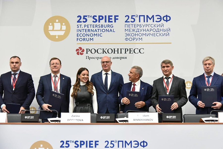 С  15 по 18 июня 2022 г. в г. Санкт-Петербурге прошло одно из крупнейших и важных деловых событий - XXV Петербургский международный экономический форум